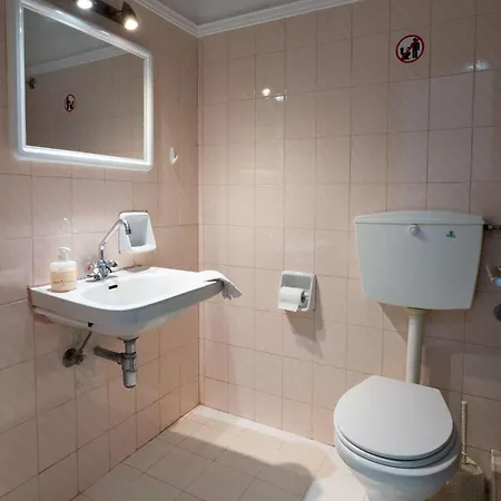 Laloudaki Apartamento Tirós