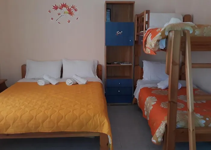 Laloudaki Lägenhet Tirós